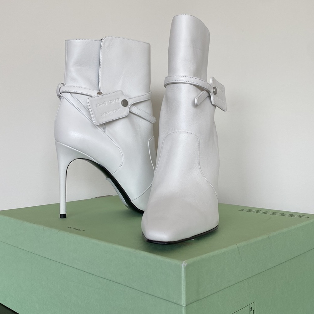 Off-White™ SZ 41 White Leather Zip Tie Pointed Toe Bootie 14off1221